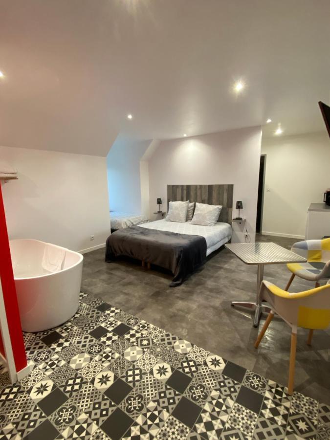 Bed and Breakfast Aux Charmes 3 à Isques Extérieur photo